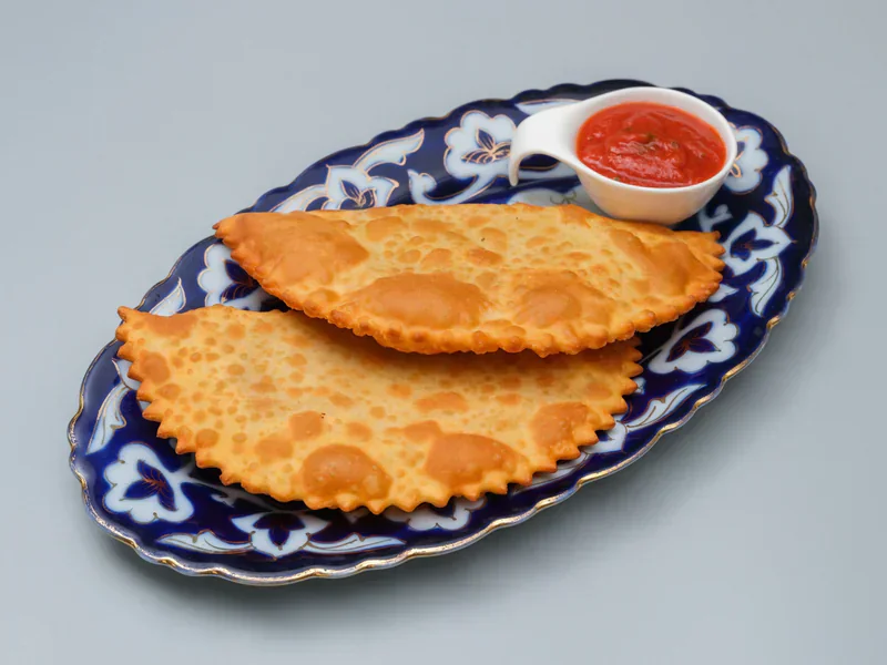 Tschebureki (2 St.)